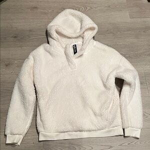 Lukka Lux Cream Fleece Pullover Sweater